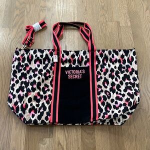 NWT Victoria’s Secret Wild Leopard Oversize Canvas Weekender Duffle Tote Bag